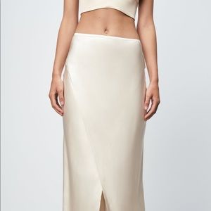 NWT, Zara Satin Effect MIDI Skirt. XS, 0